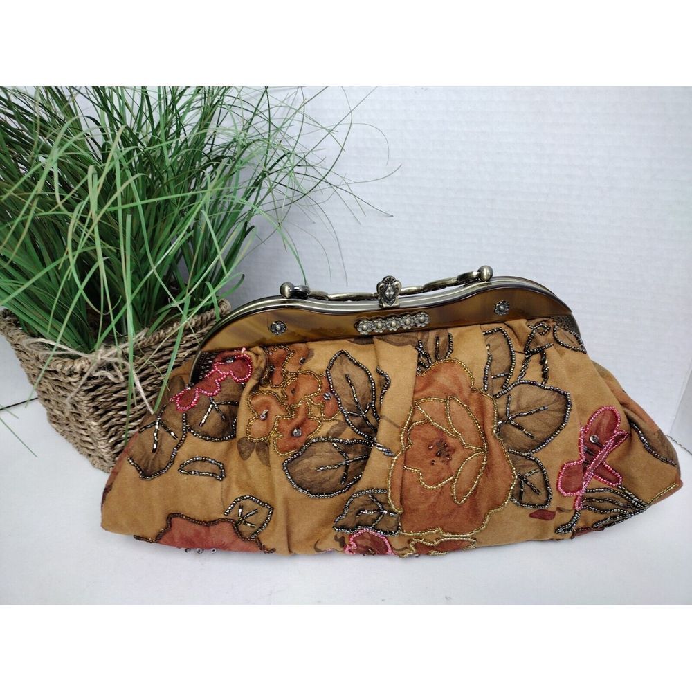 SASSI CINDI Victorian Bag Purse, Beaded Flowers Metal Strap Metal Handle